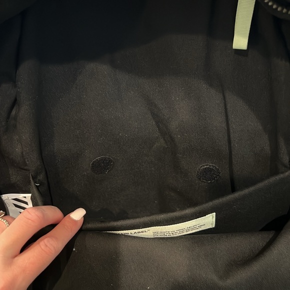 Backpack - Picture 7 of 8